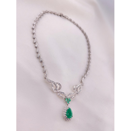 Colar com Esmeraldas e Diamantes
