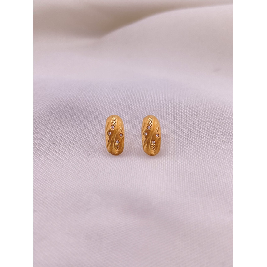 Brincos Acetinado com Diamantes