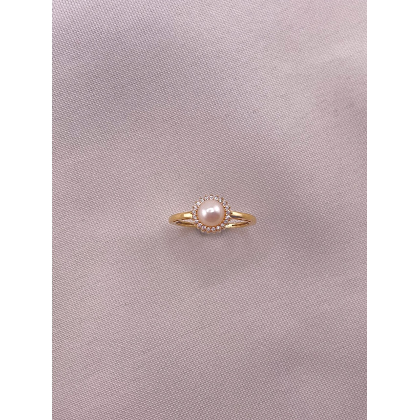 Anel com Pérola e Safiras Brancas