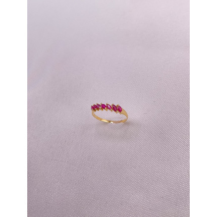 Anel Meia Aliança com Rubis Navete