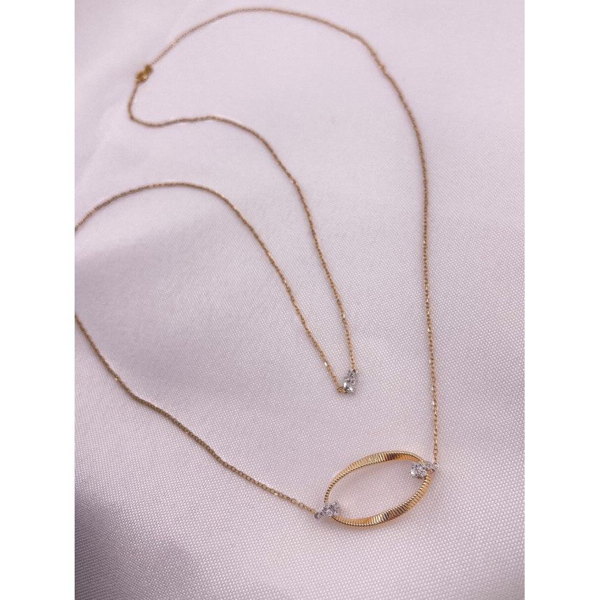 Colar Cartier com Pingente Oval