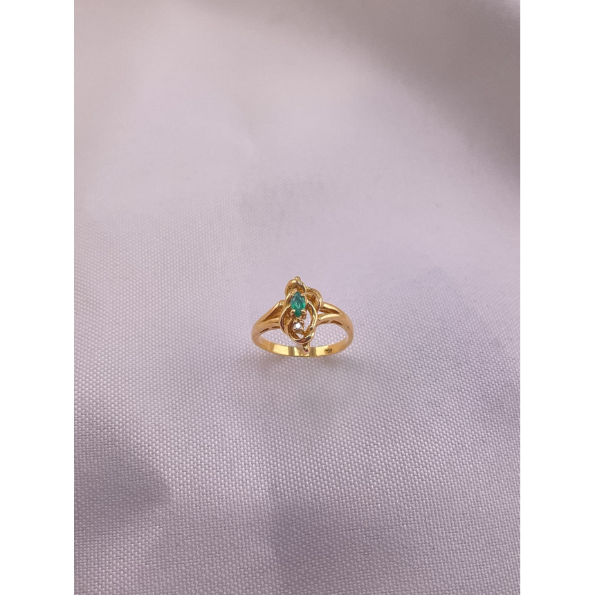 Anel com Esmeralda