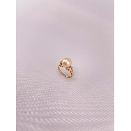 Anel com Pérola e Diamantes