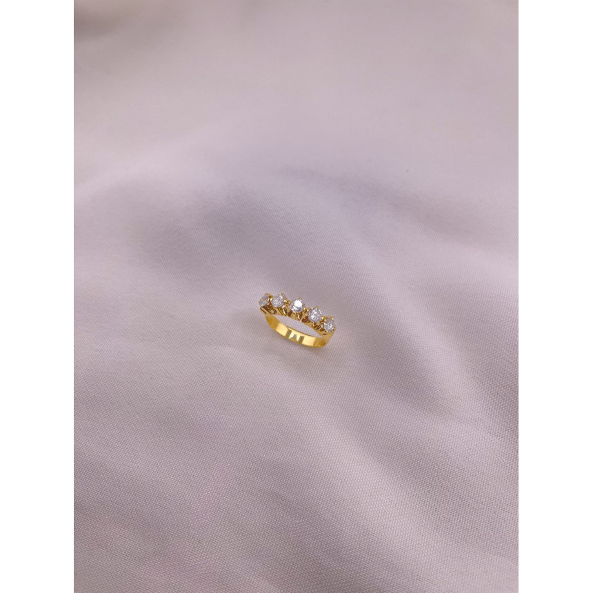 Anel Meia Aliança de Diamantes