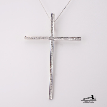 Pingente Cruz com Diamantes em Ouro Branco