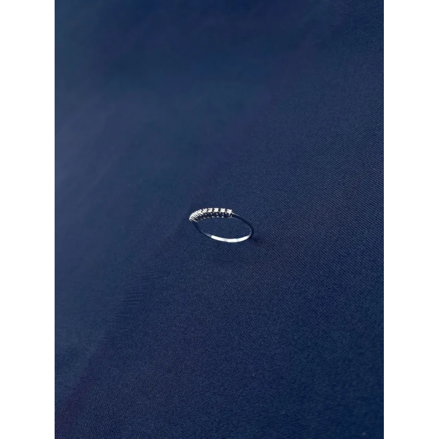 Anel Meia Aliança de Diamantes