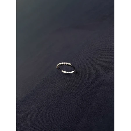 Anel Meia Aliança de Diamantes