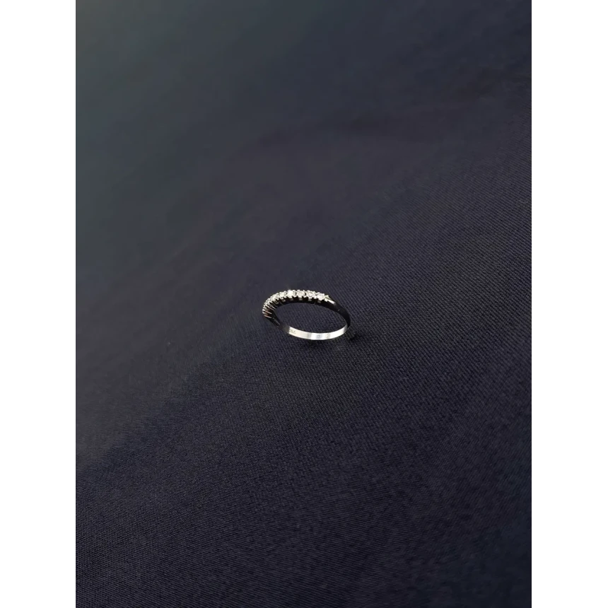 Anel Meia Aliança de Diamantes