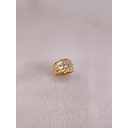 Anel com Crucifixo Três Tons com Diamantes