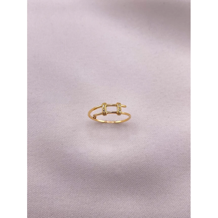 Anel Vazado com Diamantes e Pingente