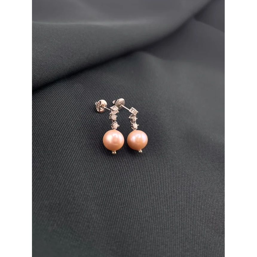 Brincos de Pérolas e Diamantes