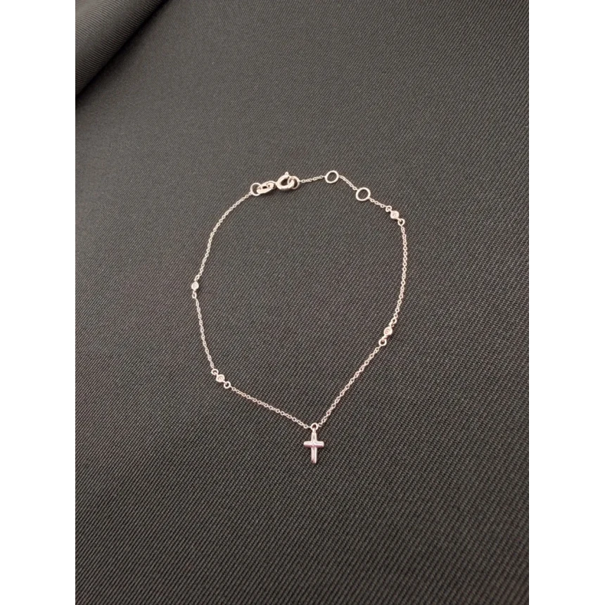 Pulseira com Berloque Cruz e Diamantes