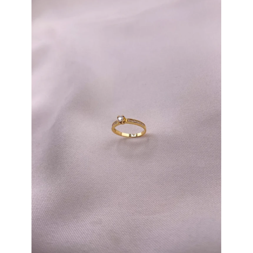 Anel com Diamantes