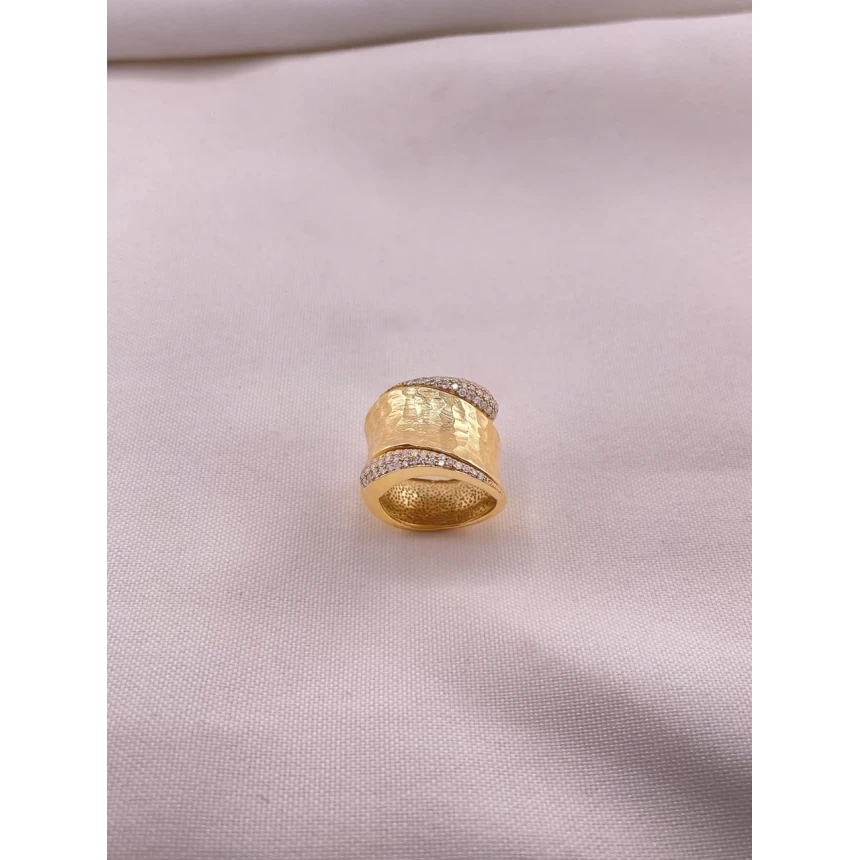 Anel Ouro Escovado com Diamantes