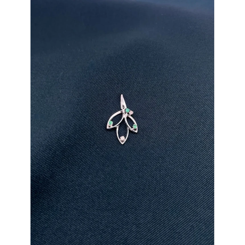 Pingente Flor com Esmeraldas e Diamantes