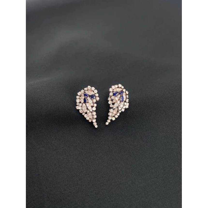 Brincos com Diamantes e Safiras