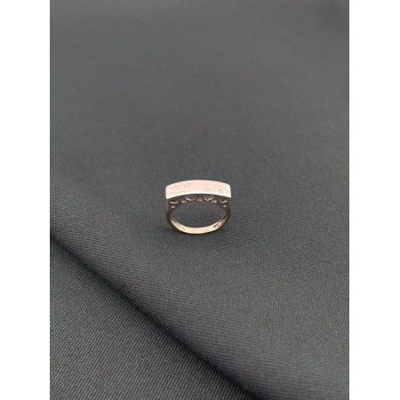 Anel com Diamantes
