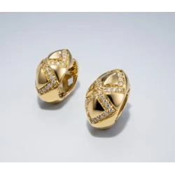 Brincos Argola Bojuda Trabalhada 40 Pontos de Diamantes