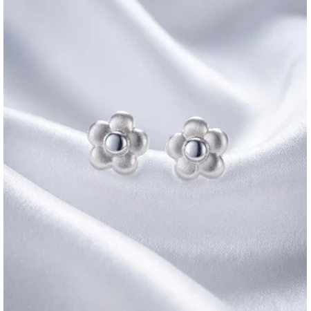 Brincos Flor Ouro Branco, Acetinado e Polido