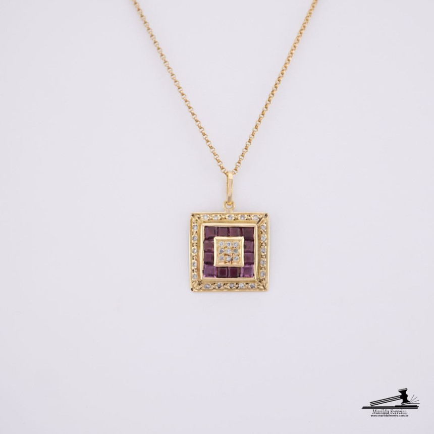 Pingente com Turmalina Rosa e Diamantes