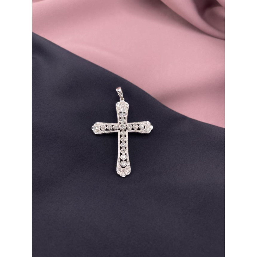 Pingente Cruz com Diamantes em Ouro Branco