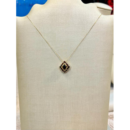 Pingente Com Granada em Ouro Amarelo