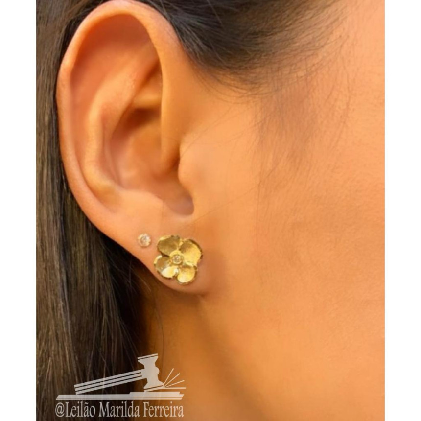 Brincos Flor com Diamantes