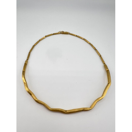 Gargantilha Acetinada Carla Amorim em Ouro Amarelo