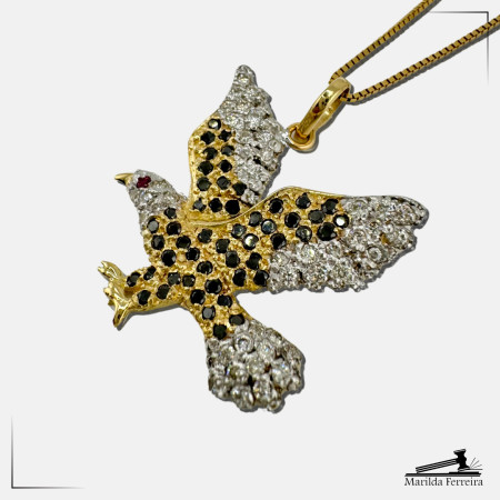 Pingente Àguia com Diamantes Brancos e Negros 