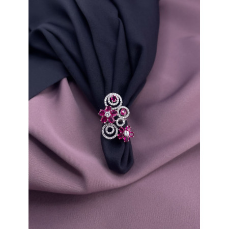 Anel Com Diamantes e Rubis