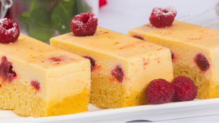 Cake Ricota e Frutas Vermelhas