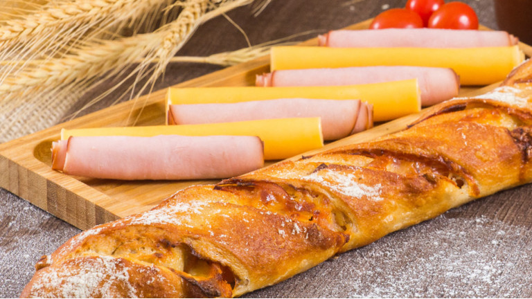 Baguete Peito de Peru e Requeijão Cremoso