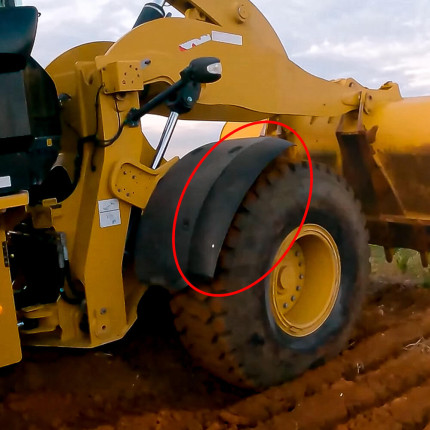 Extensão Para Paralama Pá carregadeira Caterpillar - 3716230